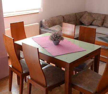 Mb 아파트 야고디나